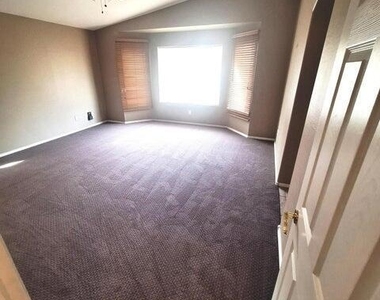 14216 W Rosewood Drive - Photo Thumbnail 16