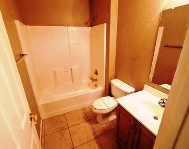 14216 W Rosewood Drive - Photo Thumbnail 18