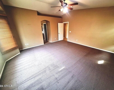 14216 W Rosewood Drive - Photo Thumbnail 4