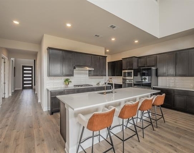 1598 Wintergreen Court - Photo Thumbnail 9