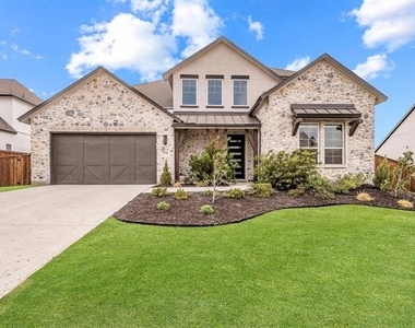 1598 Wintergreen Court - Photo Thumbnail 2