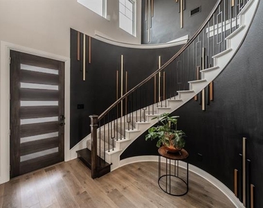 1598 Wintergreen Court - Photo Thumbnail 3