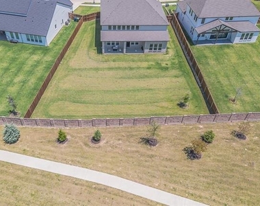 1598 Wintergreen Court - Photo Thumbnail 29
