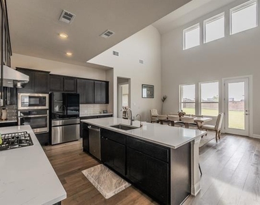 1598 Wintergreen Court - Photo Thumbnail 7