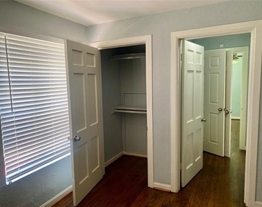5953 Lewis Street - Photo Thumbnail 5