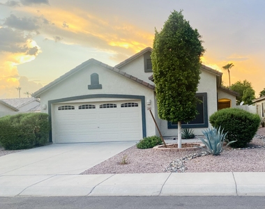 2610 N 107th Drive - Photo Thumbnail 1