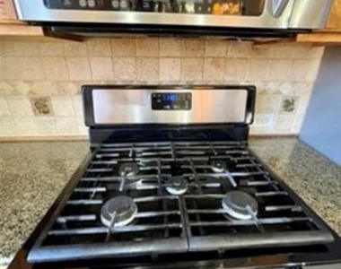 6609 Amesbury Lane - Photo Thumbnail 3