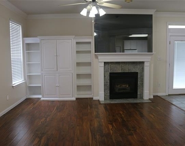 629 Park Place Drive - Photo Thumbnail 9
