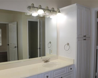 629 Park Place Drive - Photo Thumbnail 24