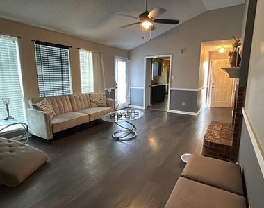 708 Port Richmond Way - Photo Thumbnail 3
