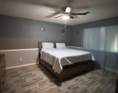 708 Port Richmond Way - Photo Thumbnail 9