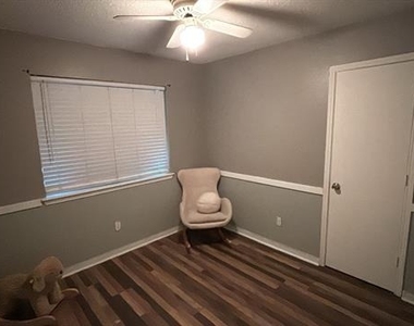 708 Port Richmond Way - Photo Thumbnail 7