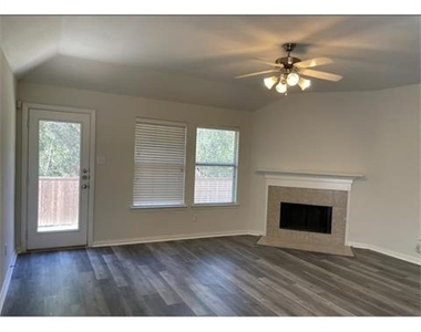 608 Creekside Drive - Photo Thumbnail 1