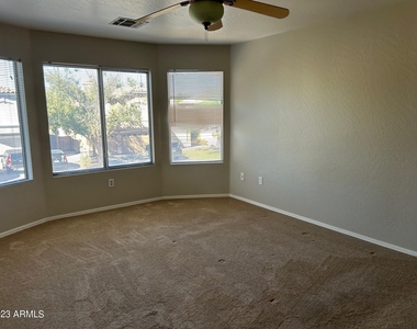 1385 E Betsy Lane - Photo Thumbnail 7