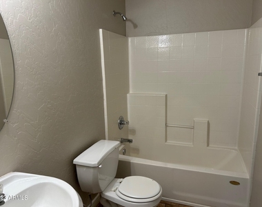 1385 E Betsy Lane - Photo Thumbnail 15