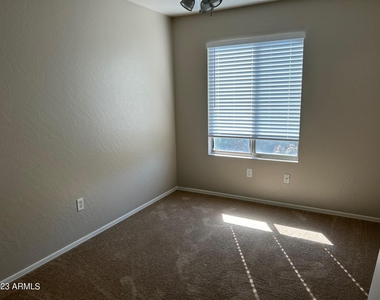 1385 E Betsy Lane - Photo Thumbnail 14