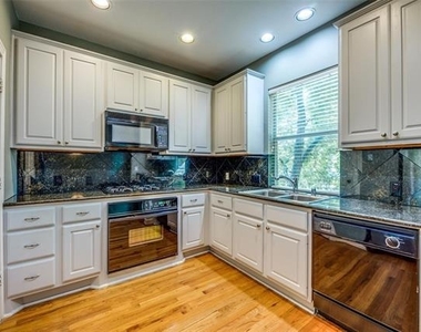3903 Holland Avenue - Photo Thumbnail 2