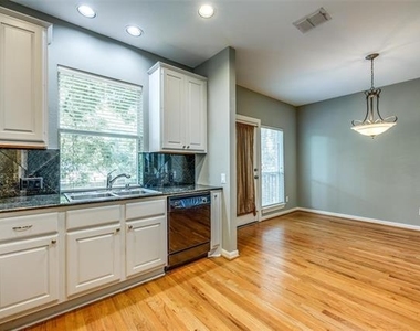 3903 Holland Avenue - Photo Thumbnail 12