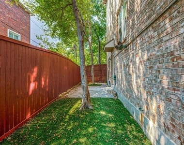 3903 Holland Avenue - Photo Thumbnail 22