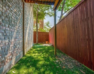 3903 Holland Avenue - Photo Thumbnail 23