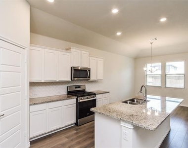 6317 Crownmere Drive - Photo Thumbnail 3