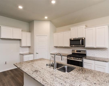 6317 Crownmere Drive - Photo Thumbnail 2