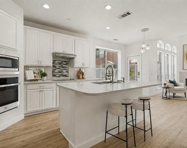 11160 Silver Horn Drive - Photo Thumbnail 2