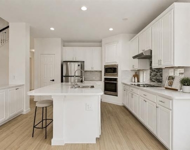 11160 Silver Horn Drive - Photo Thumbnail 17