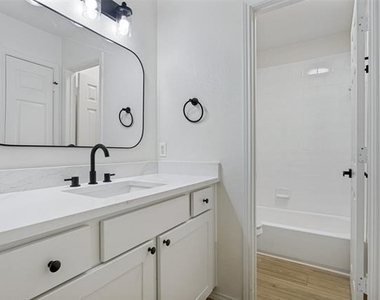11160 Silver Horn Drive - Photo Thumbnail 31