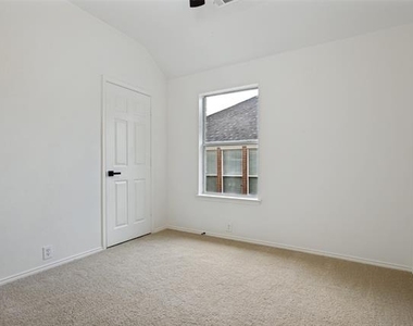 11160 Silver Horn Drive - Photo Thumbnail 28