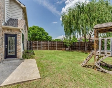 11160 Silver Horn Drive - Photo Thumbnail 32