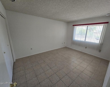 15457 N Ridgeview Road - Photo Thumbnail 11