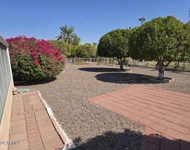 15457 N Ridgeview Road - Photo Thumbnail 22