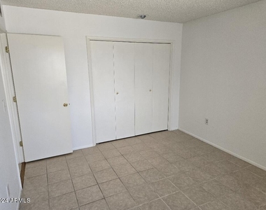 15457 N Ridgeview Road - Photo Thumbnail 15