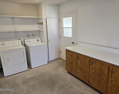 15457 N Ridgeview Road - Photo Thumbnail 18