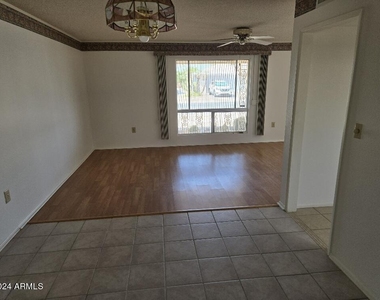 15457 N Ridgeview Road - Photo Thumbnail 2