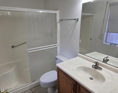 15457 N Ridgeview Road - Photo Thumbnail 16