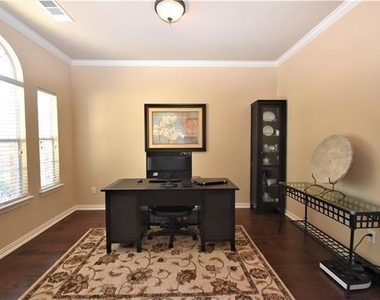 6213 Crator Drive - Photo Thumbnail 3