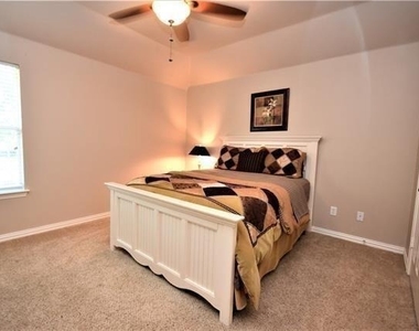 6213 Crator Drive - Photo Thumbnail 16