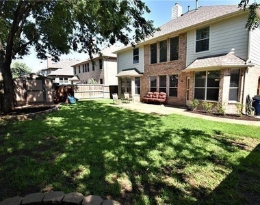 6213 Crator Drive - Photo Thumbnail 18