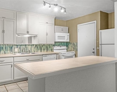 4723 Victor Street - Photo Thumbnail 6