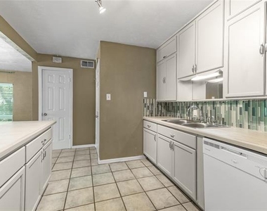 4723 Victor Street - Photo Thumbnail 7