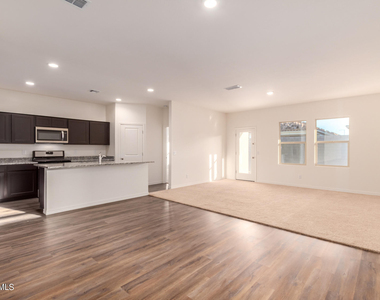 19585 W Annika Drive - Photo Thumbnail 6