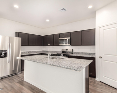 19585 W Annika Drive - Photo Thumbnail 9