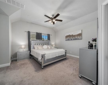 1526 Windermere Way - Photo Thumbnail 15