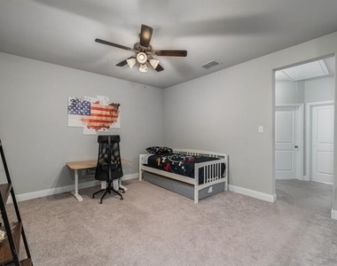 1526 Windermere Way - Photo Thumbnail 23