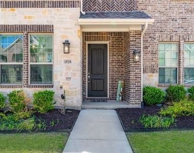 1526 Windermere Way - Photo Thumbnail 2