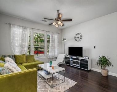 1526 Windermere Way - Photo Thumbnail 5