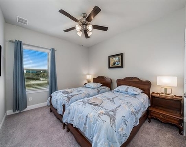 1526 Windermere Way - Photo Thumbnail 24