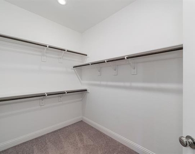 1526 Windermere Way - Photo Thumbnail 21